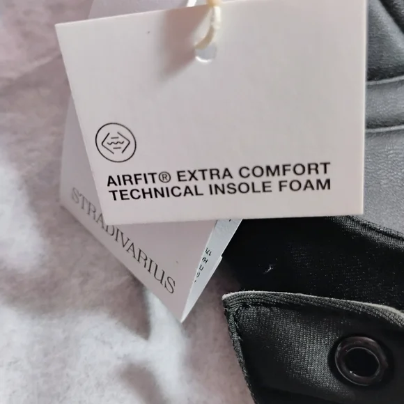 Stradivarius Black Buckle Slingback Heels NWT Size 40 - Picture 16 of 17